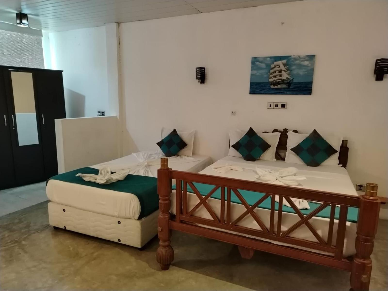 A1 Weligama Hotel & Spa Extérieur photo